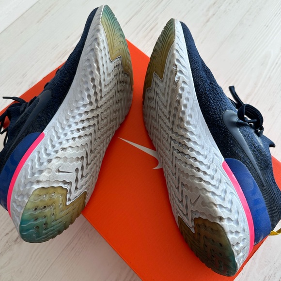 Nike Epic React Flyknit W8.5 - Picture 6 of 6
